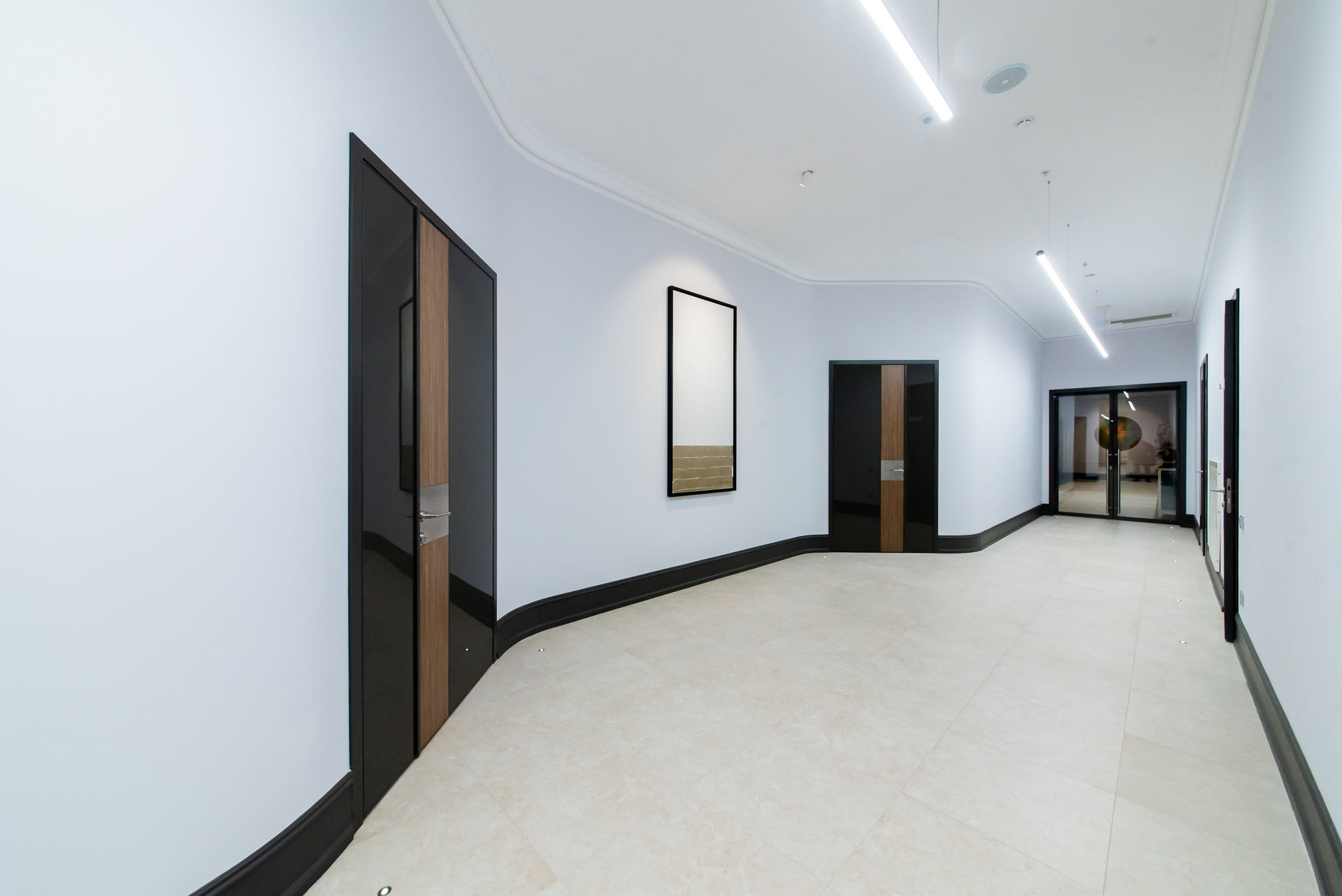 Photo Exclusive doors