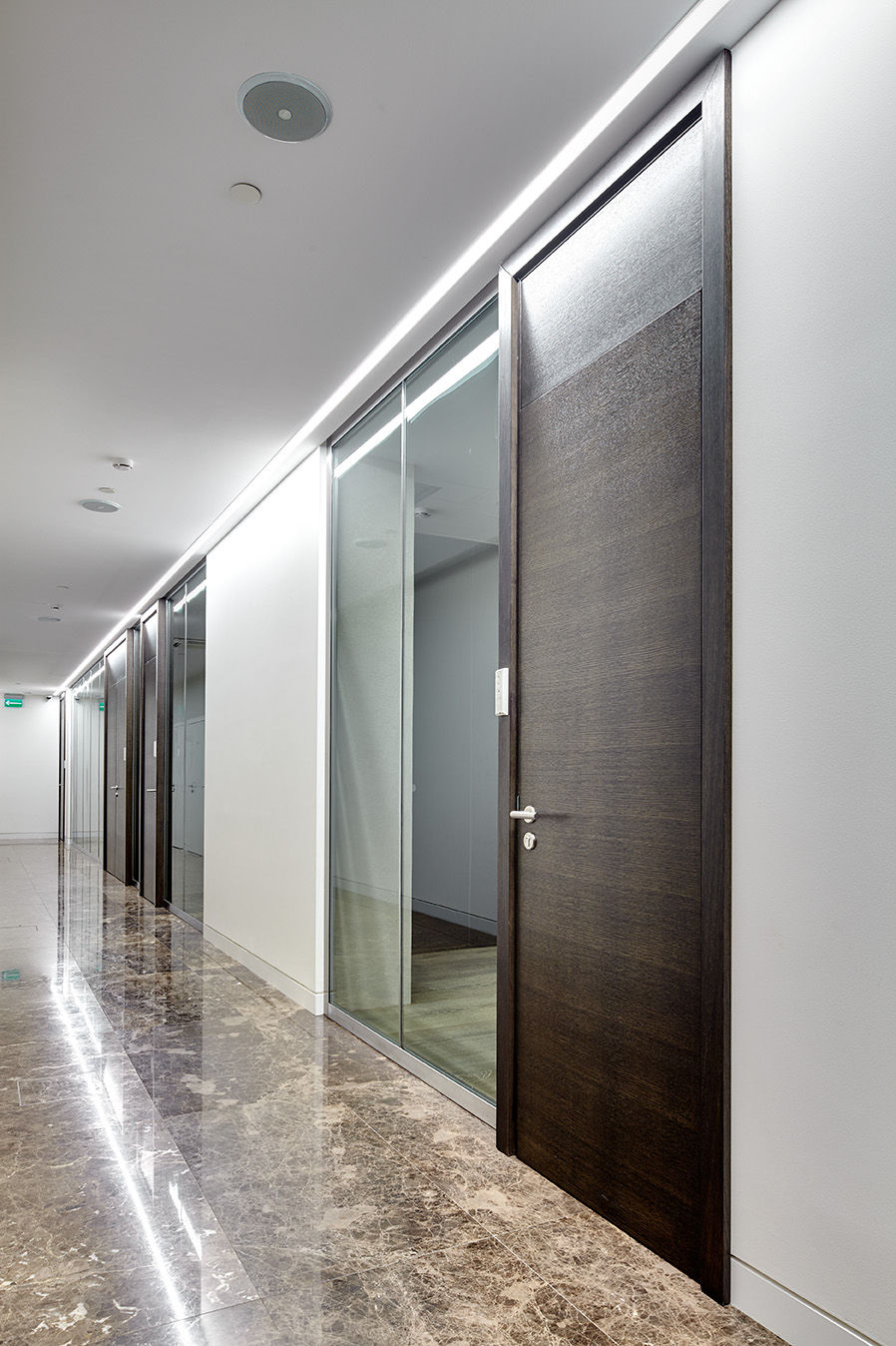 Photo Exclusive doors