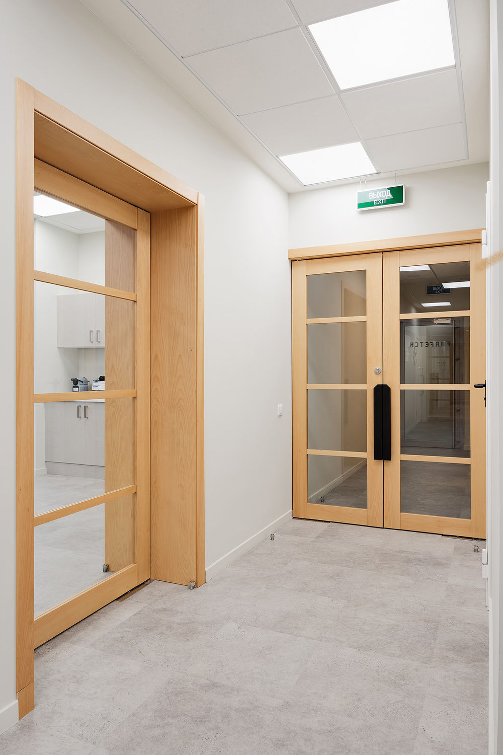 Photo Exclusive doors