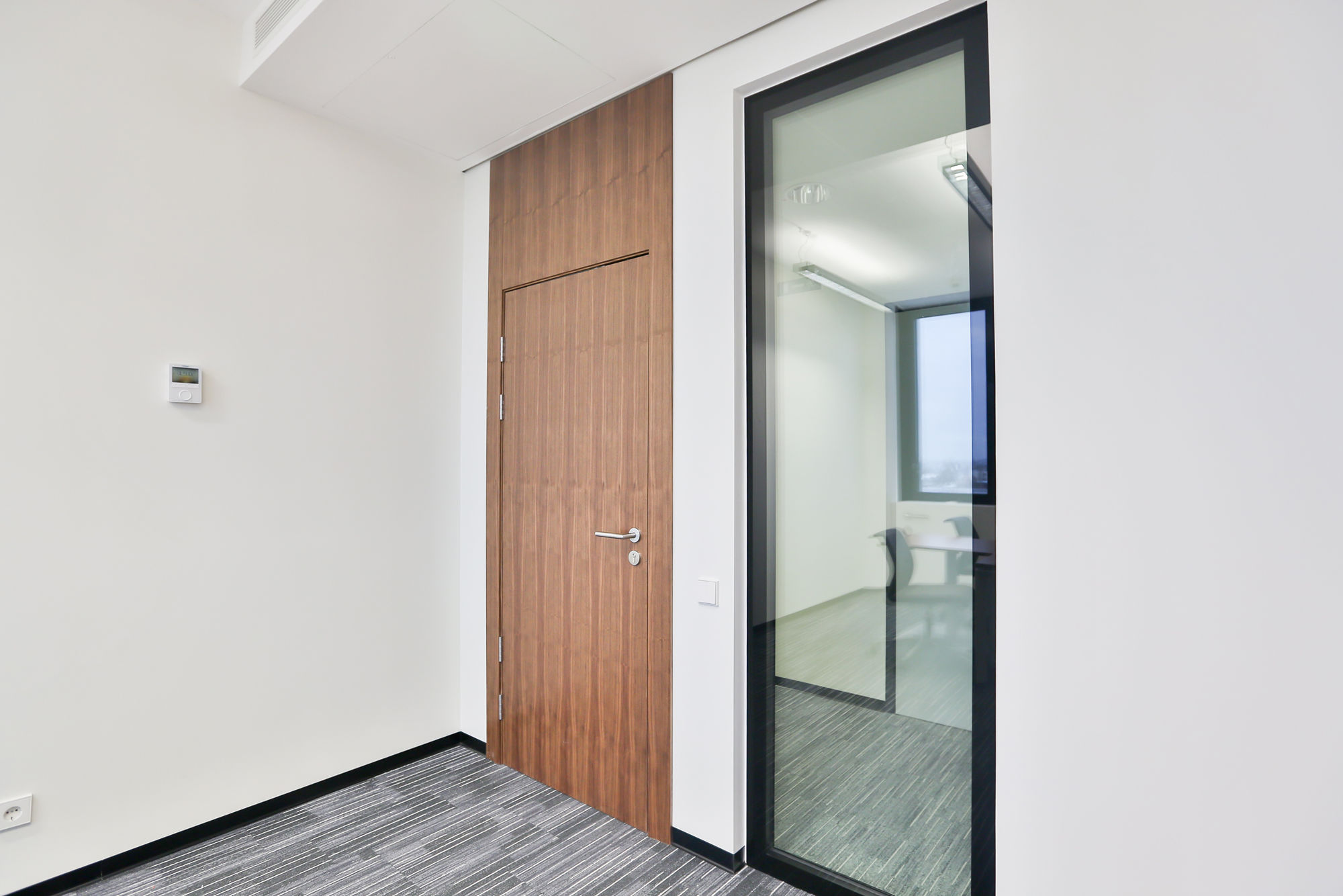 Photo Exclusive doors