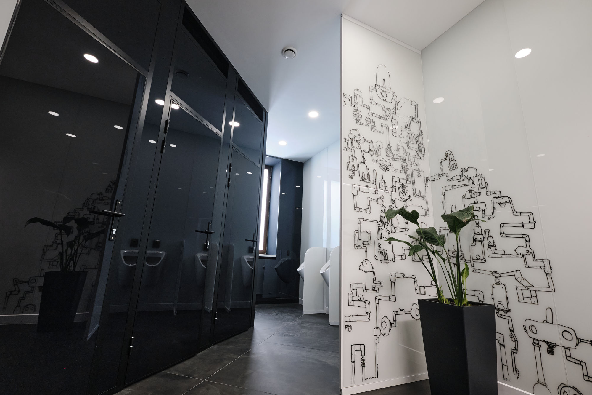 Photo Sanitary partitions