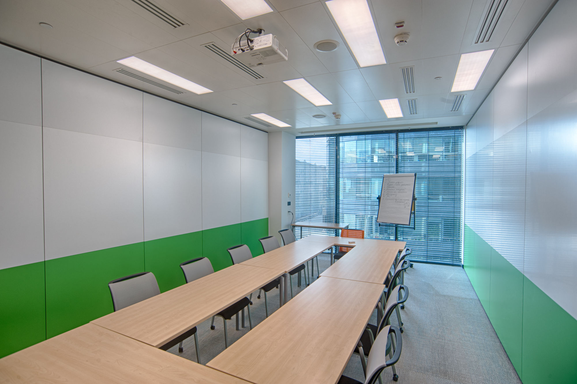 Photo Deaf sliding partitions NAYADA Hufcor