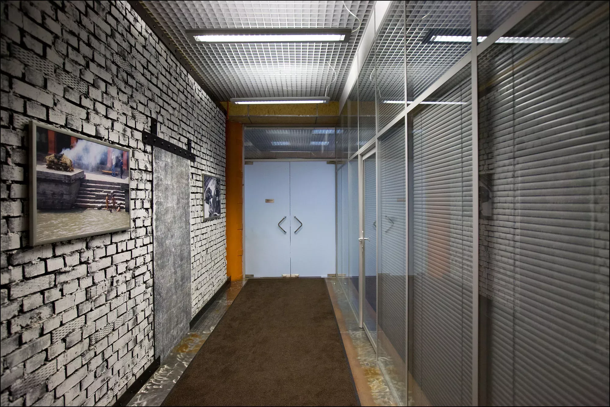 Photo Aluminum partitions with glass NAYADA-Standart